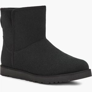UGG CORY II Black Ankle Boots